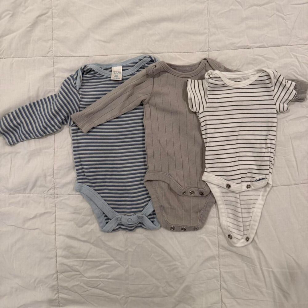 Newborn Baby Bodysuit Bundle, Size NB and 0-3M